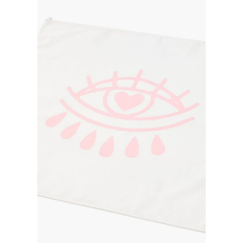 Heart Eye Tapestry NWT